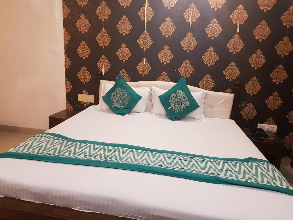 Hotel Haryana Chandīgarh エクステリア 写真